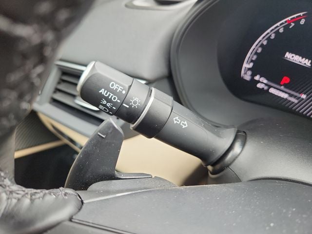 2025 Acura TLX Technology Package