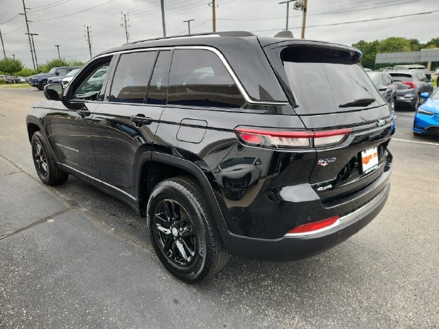2023 Jeep Grand Cherokee Laredo X