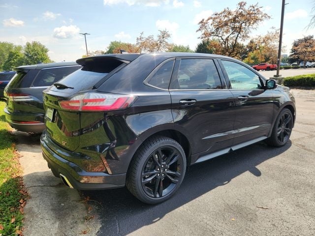 2022 Ford Edge ST