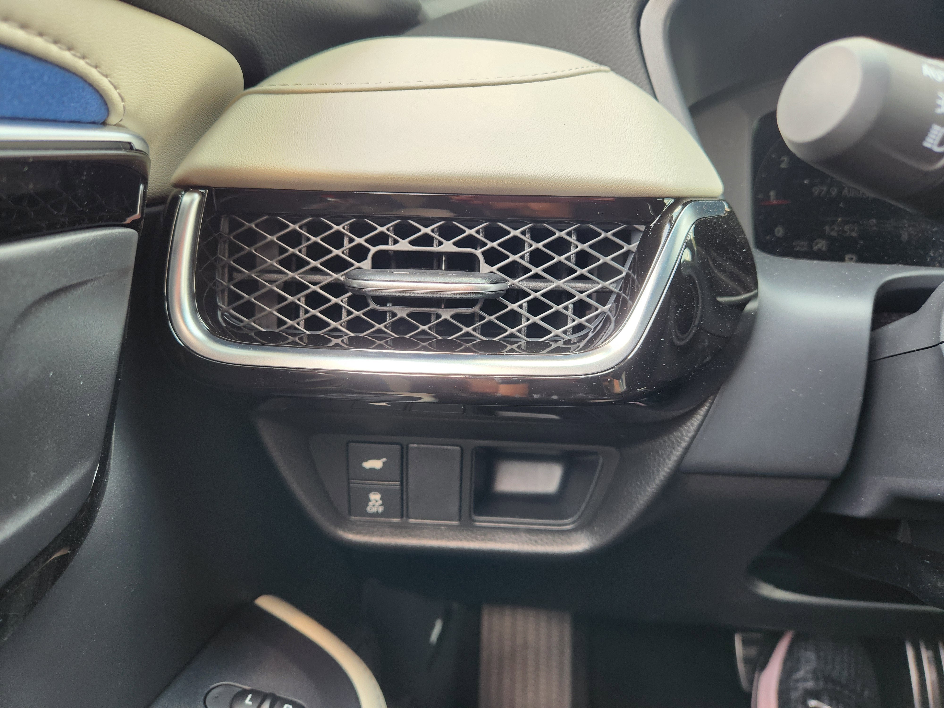 2025 Acura ADX 4DR AWD A-SPEC