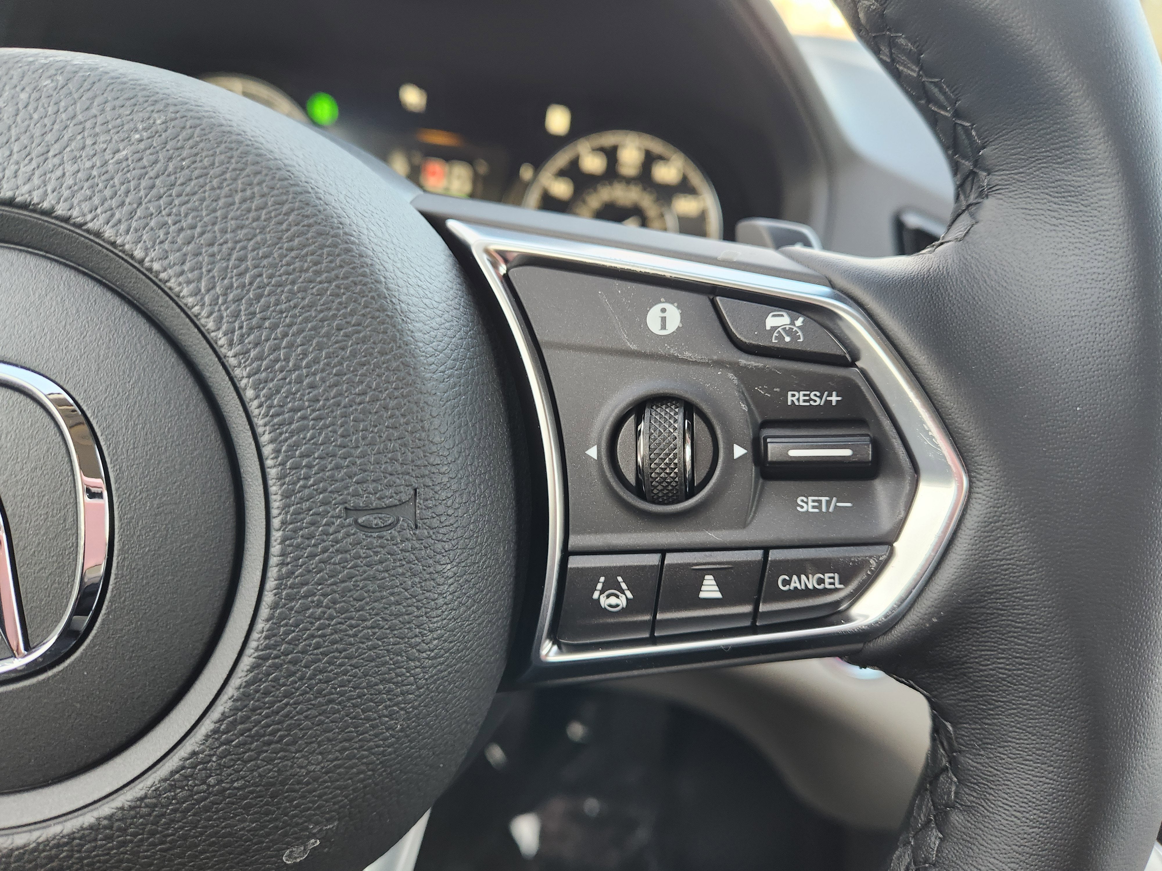 2026 Acura RDX 4DR SH-AWD TECH PKG