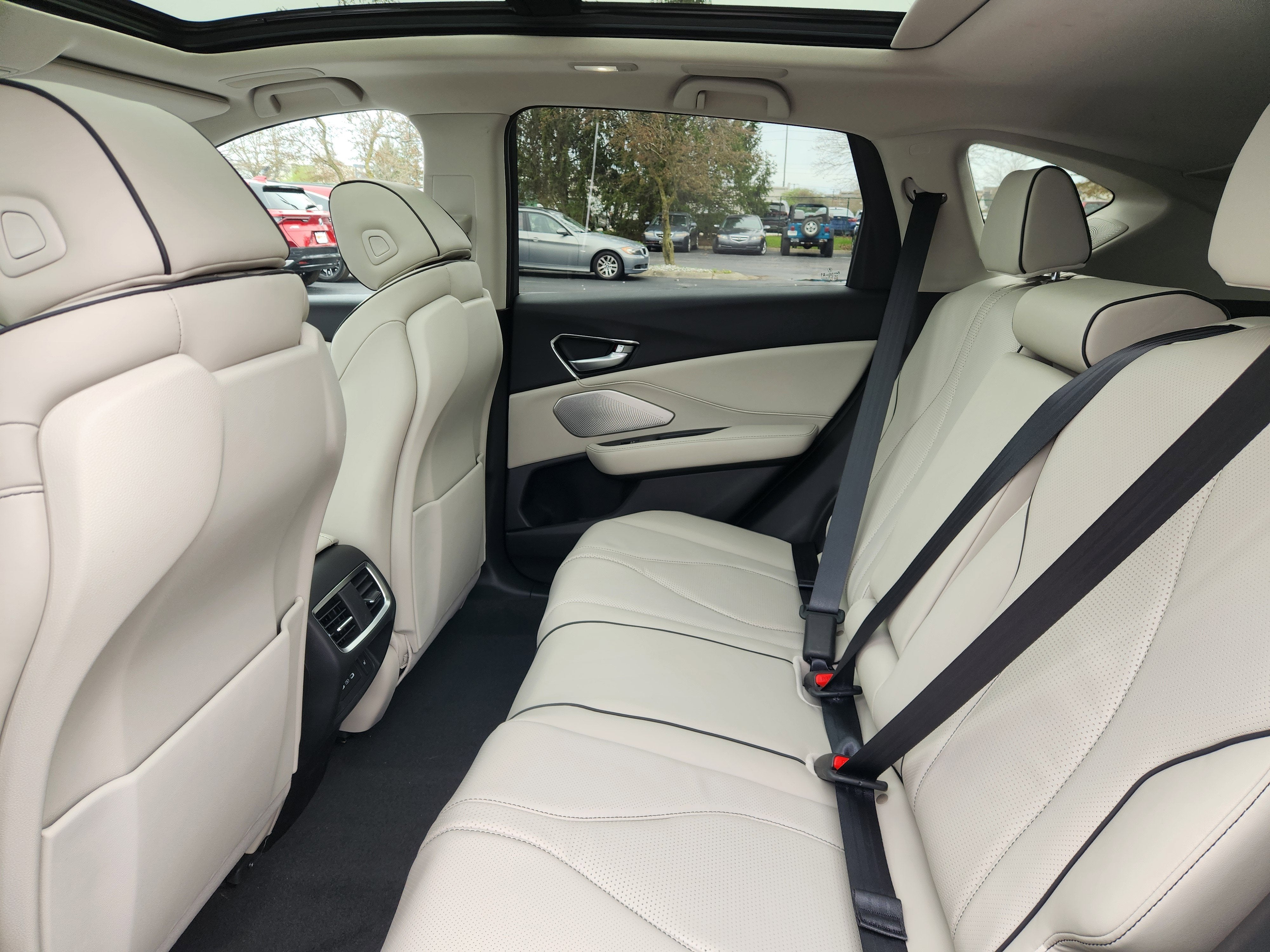 2025 Acura RDX w/Advance Package