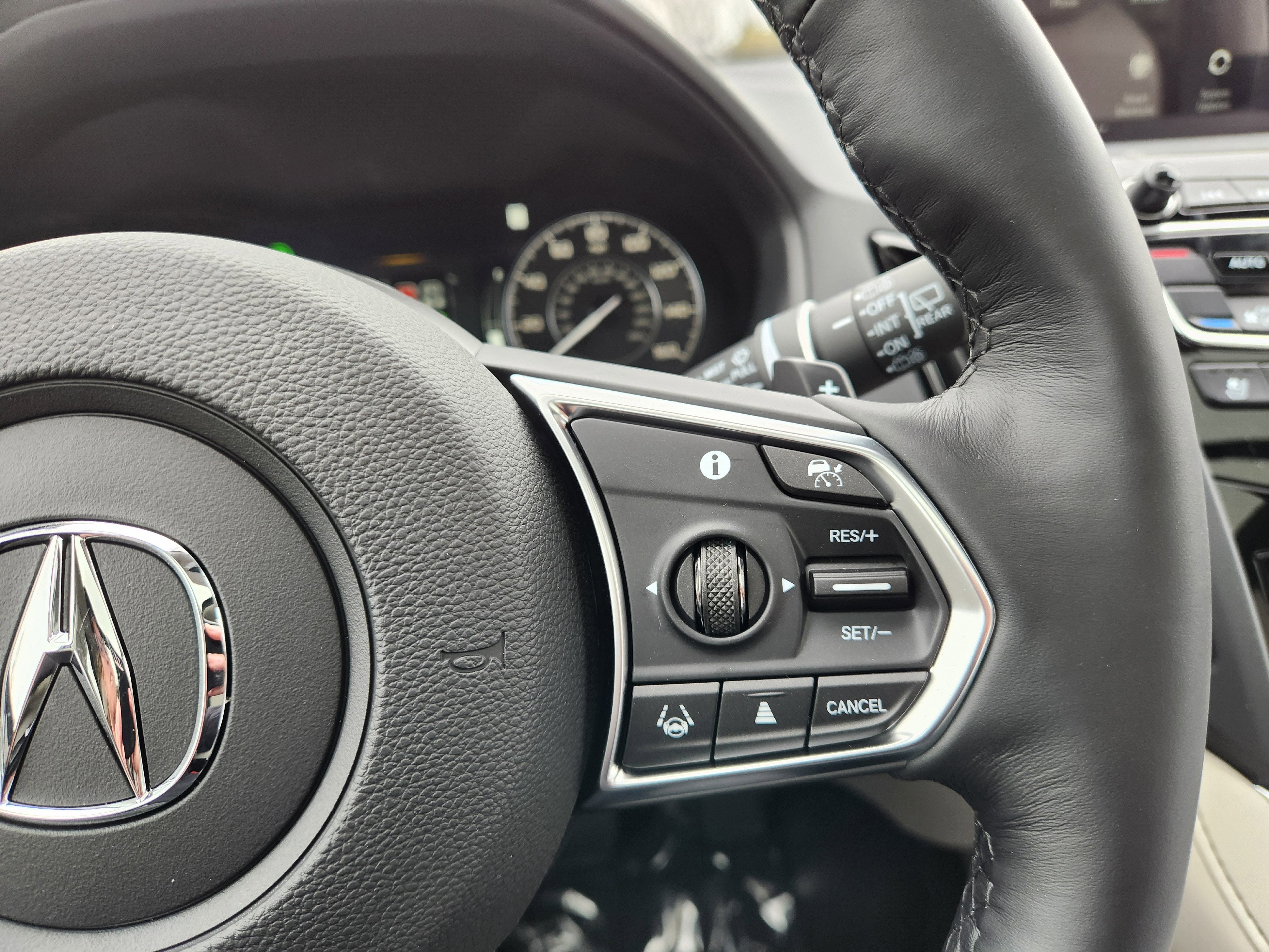 2025 Acura RDX w/Advance Package