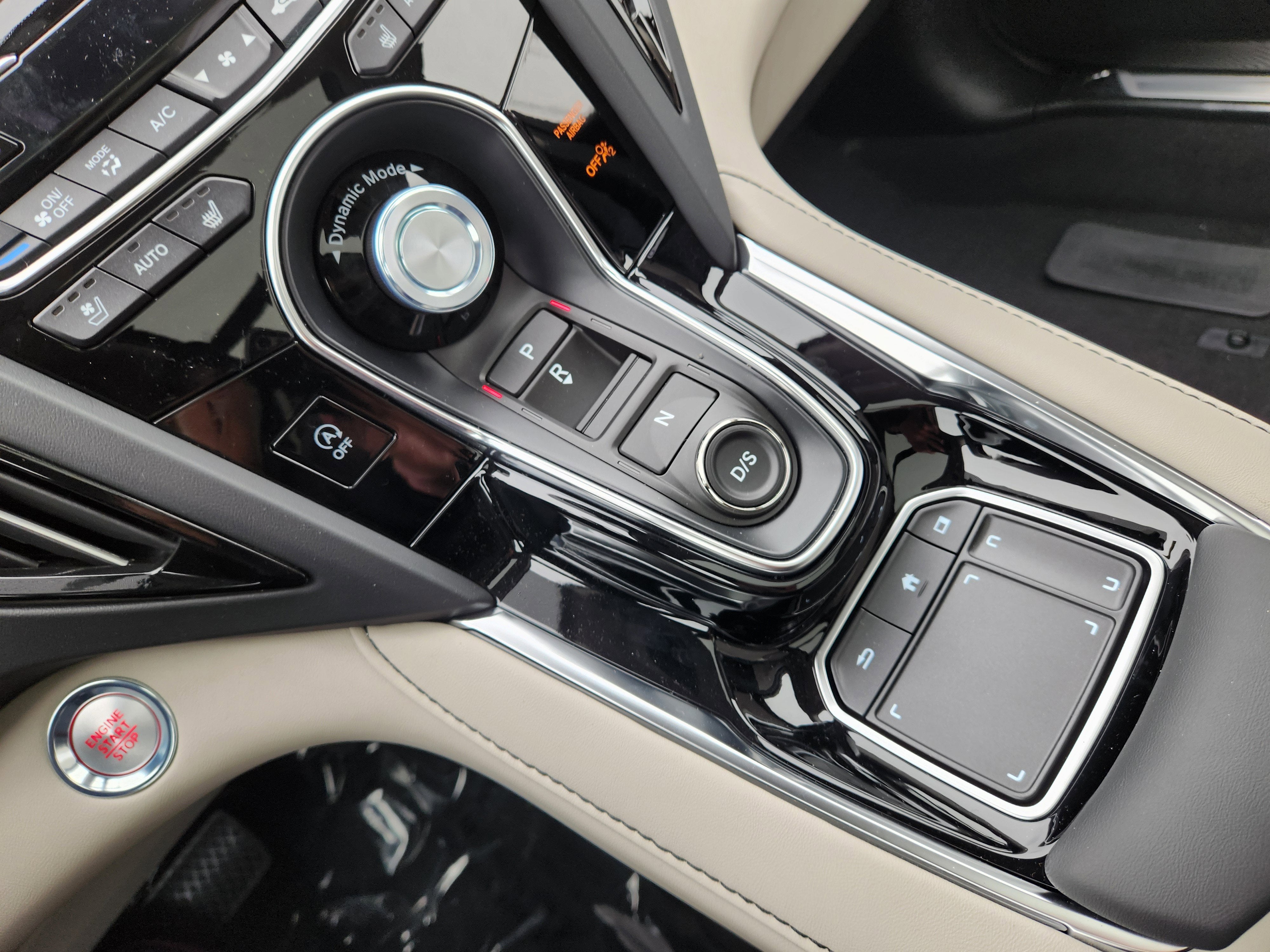 2025 Acura RDX w/Advance Package