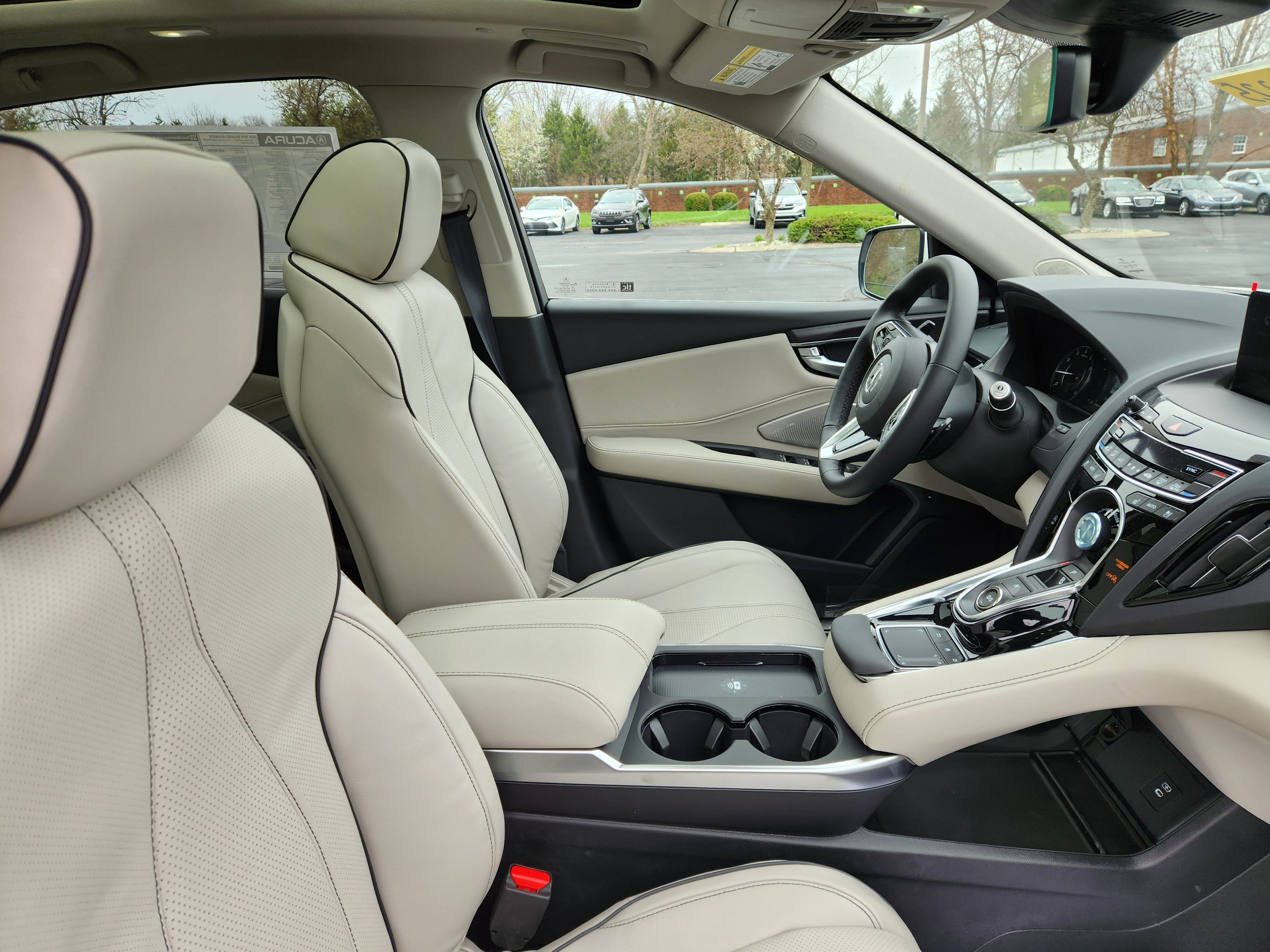 2025 Acura RDX w/Advance Package