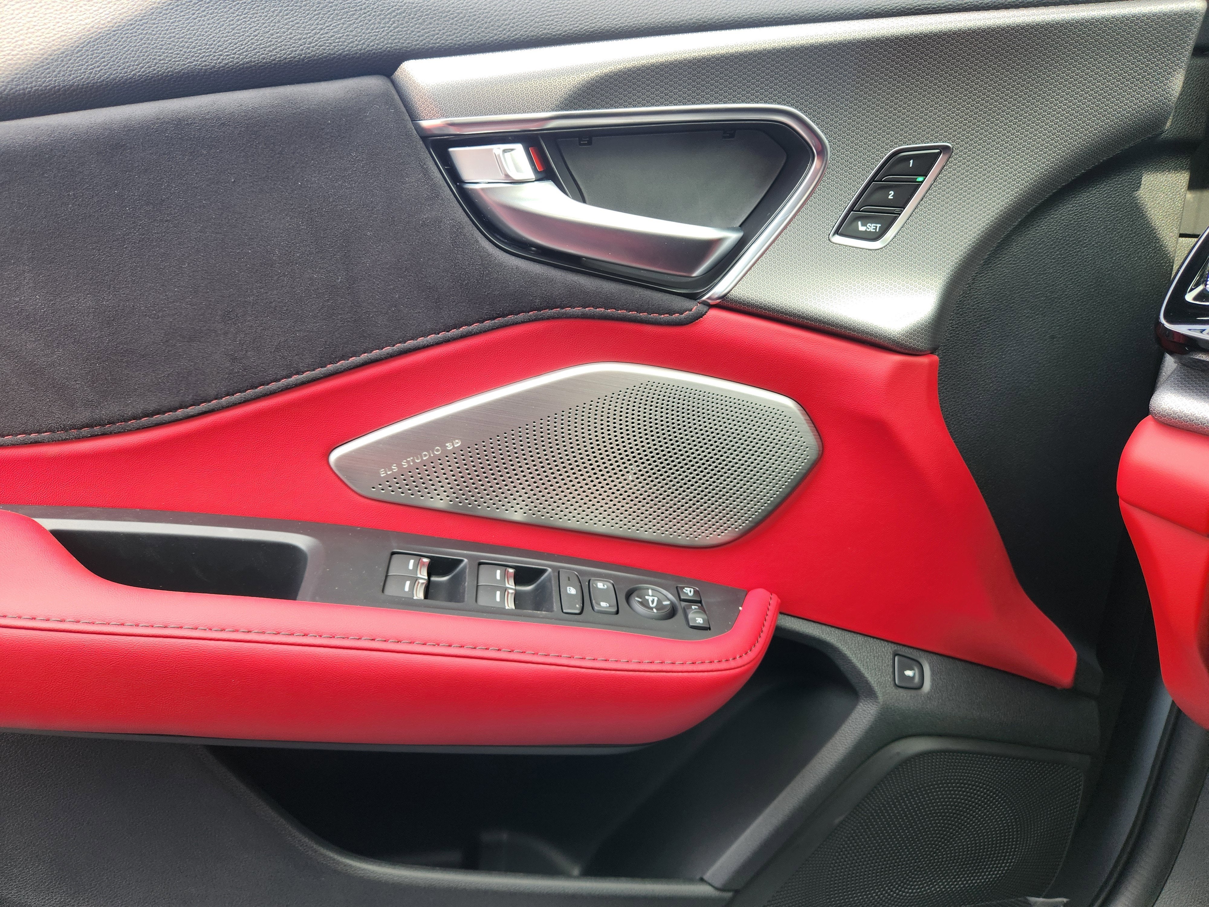 2025 Acura RDX w/A-Spec Advance Package