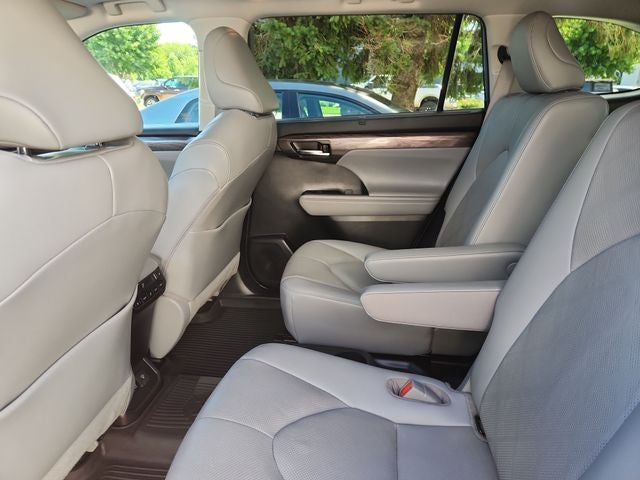 2020 Toyota Highlander Platinum