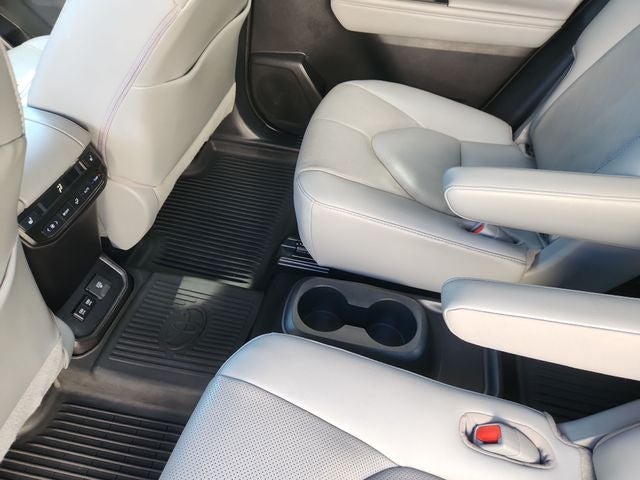 2020 Toyota Highlander Platinum