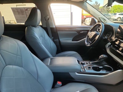 2020 Toyota Highlander Platinum