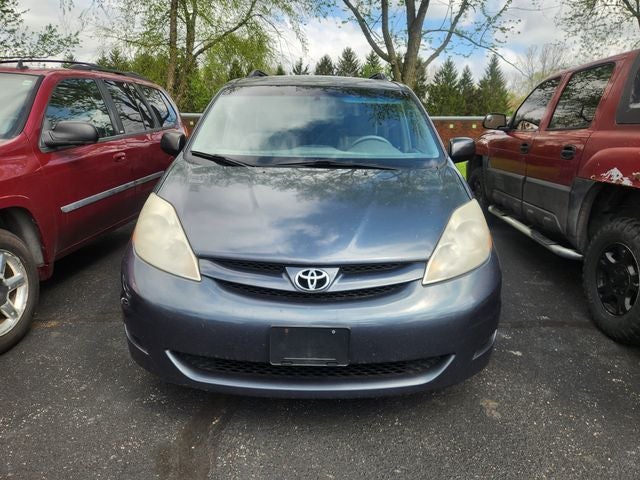 2010 Toyota Sienna LE