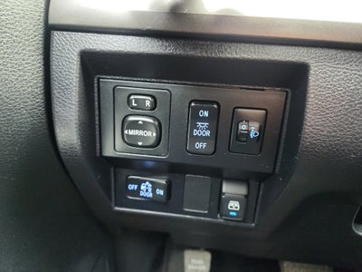 2017 Toyota Tundra 4WD SR5