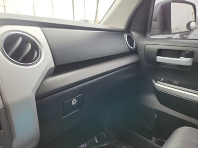 2017 Toyota Tundra 4WD SR5