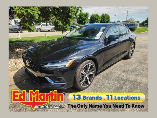 2024 Volvo S60 B5 Core Dark Theme AWD's photo