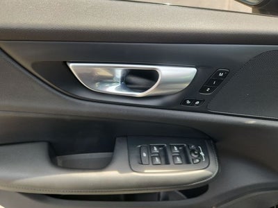 2024 Volvo S60 B5 Core Dark Theme