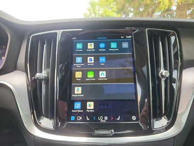 2024 Volvo S60 B5 Core Dark Theme