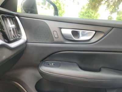 2024 Volvo S60 B5 Core Dark Theme