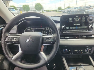 2023 Mitsubishi Outlander SE Black Edition