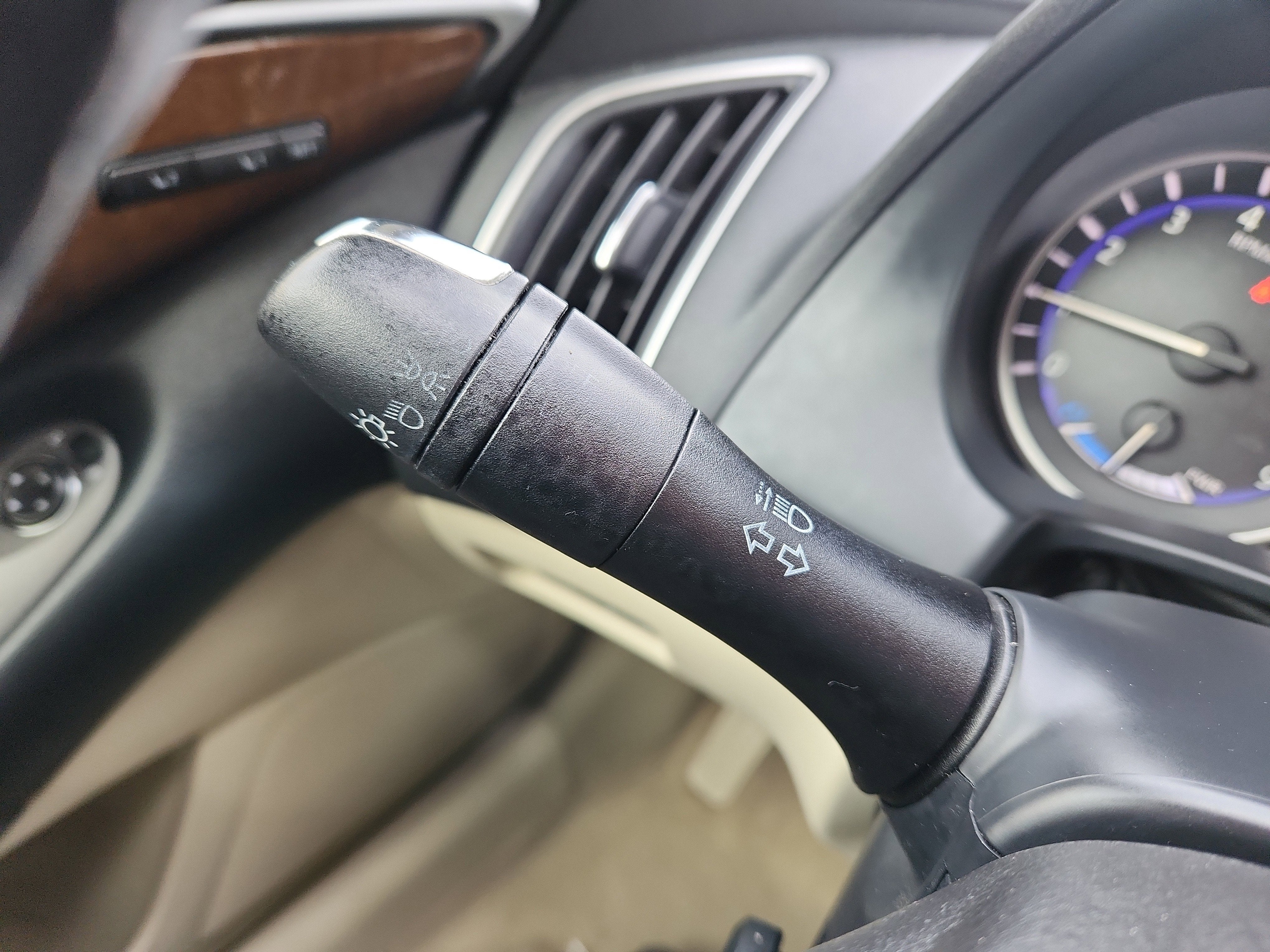 2014 INFINITI Q50 Hybrid Premium