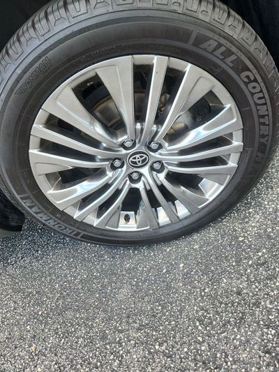 2024 Toyota Venza XLE