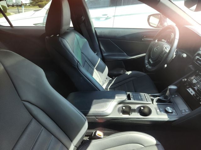 2022 Lexus IS 300
