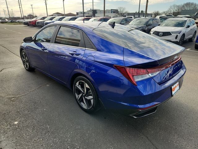2023 Hyundai Elantra Limited - Photo 11