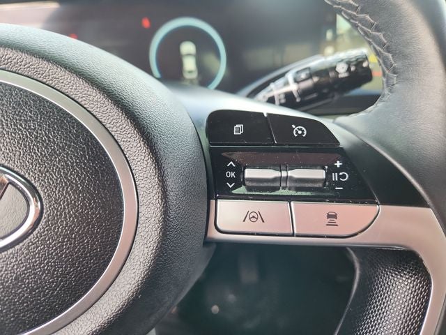 2023 Hyundai Elantra Limited - Photo 23