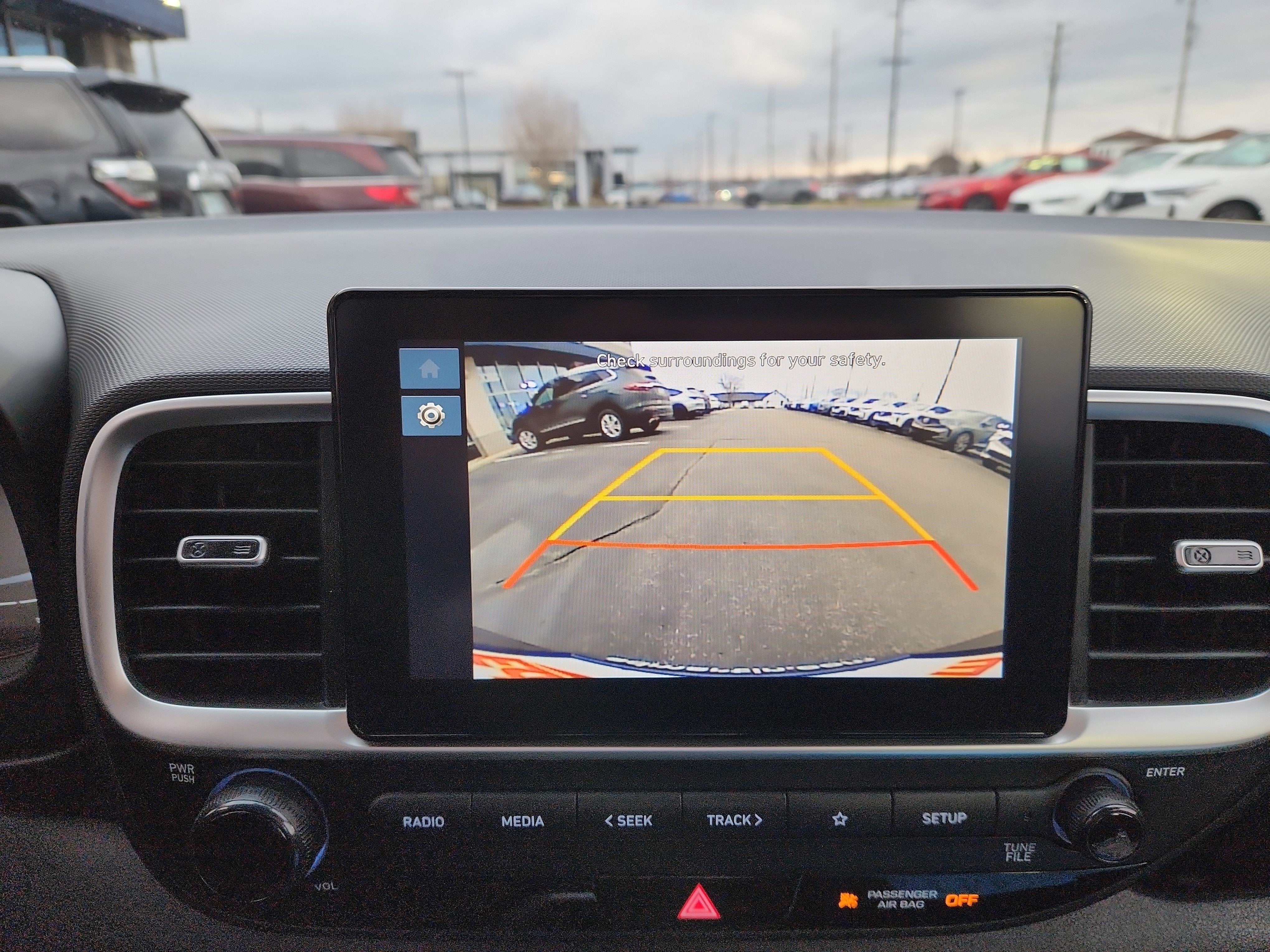 2024 Hyundai Venue SE