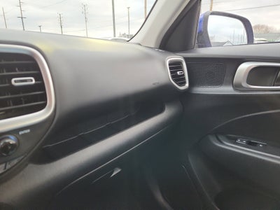 2024 Hyundai Venue SE