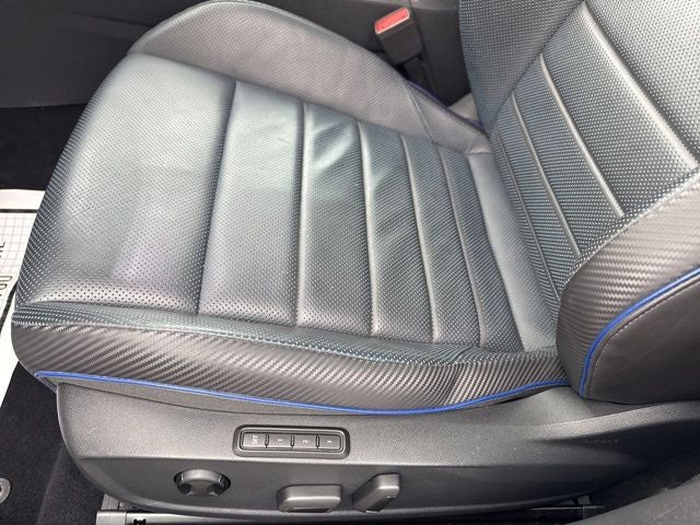 2022 Volkswagen Golf R 2.0T