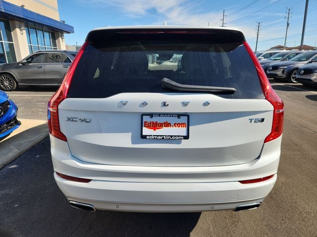 2021 Volvo XC90 T5 Momentum