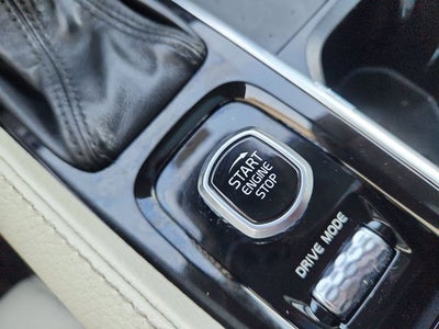 2021 Volvo XC90 T5 Momentum