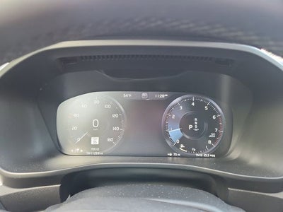 2022 Volvo XC40 Momentum